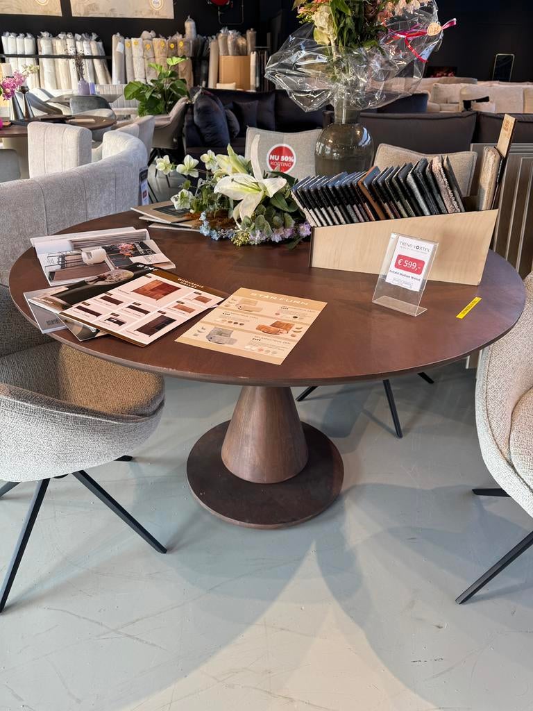 Opruimingsactie eettafel | Rond | rechthoekig | Utrecht, Ophalen, Info@trendvortex.com, 4131 NH, Rond