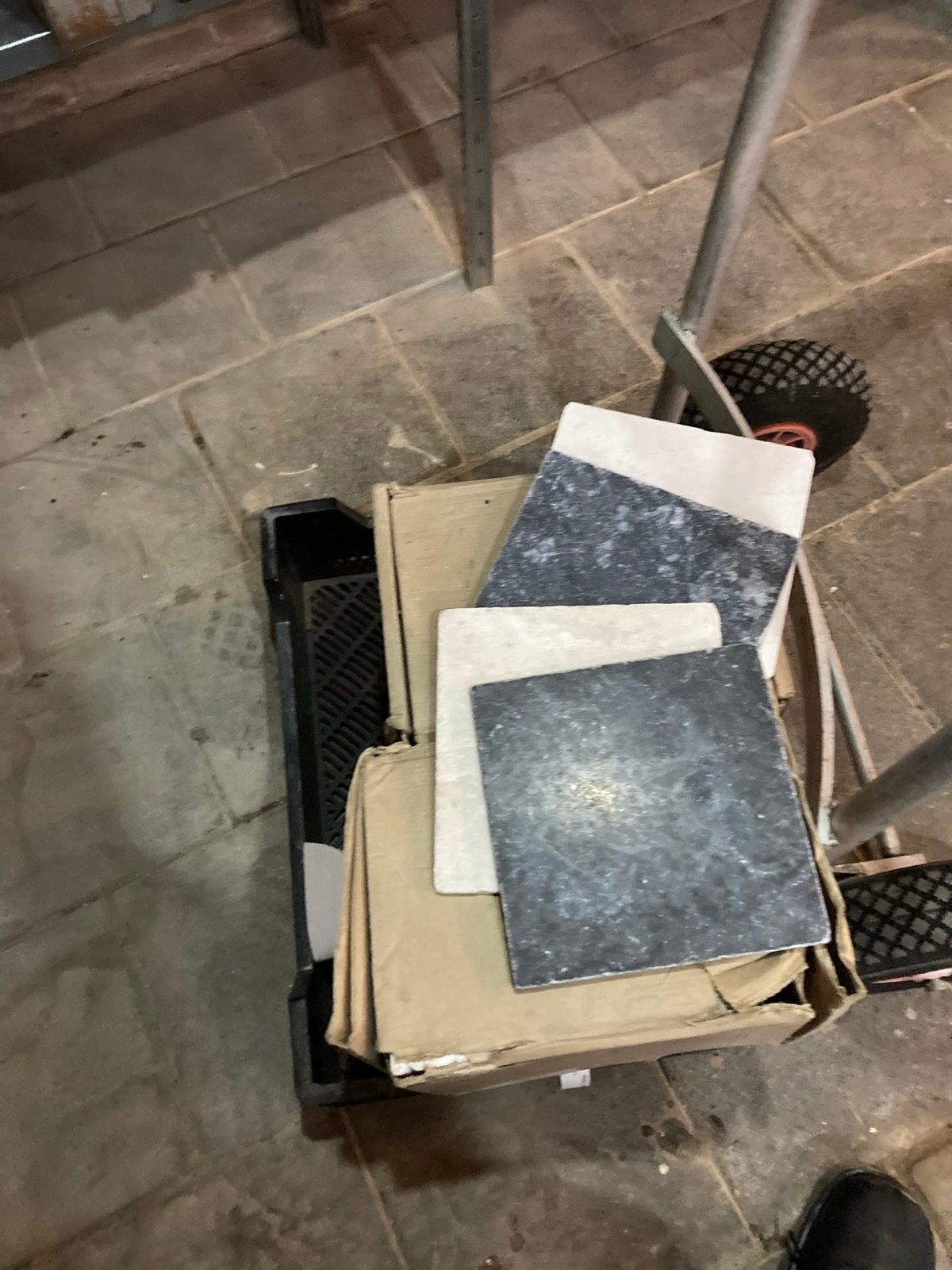Diverse tegels: hardsteen tegels 20x20, Ophalen, Gebruikt, Minder dan 20 cm, Minder dan 5 m²