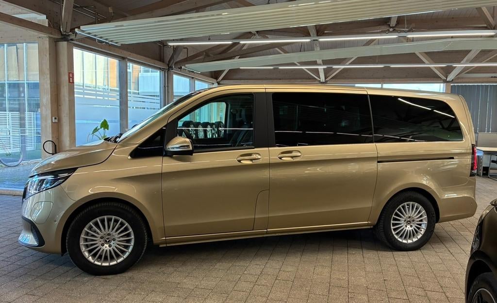 Mercedes-Benz EQV 300 L2 Avantgarde 90 kWh Nieuw Model 7-zit, Auto's, 12 maanden, Gebruikt, Overige kleuren, 2535 kg