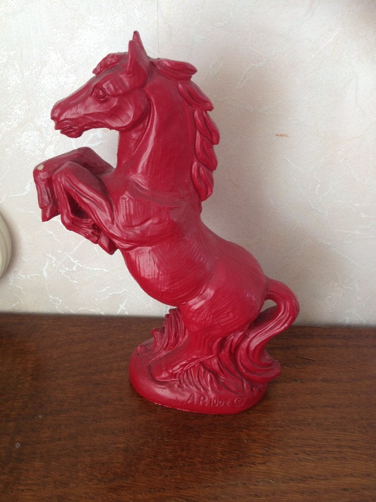 Beeld paard m wanders klein schelfje af, Ophalen of Verzenden, Beeld, Flora