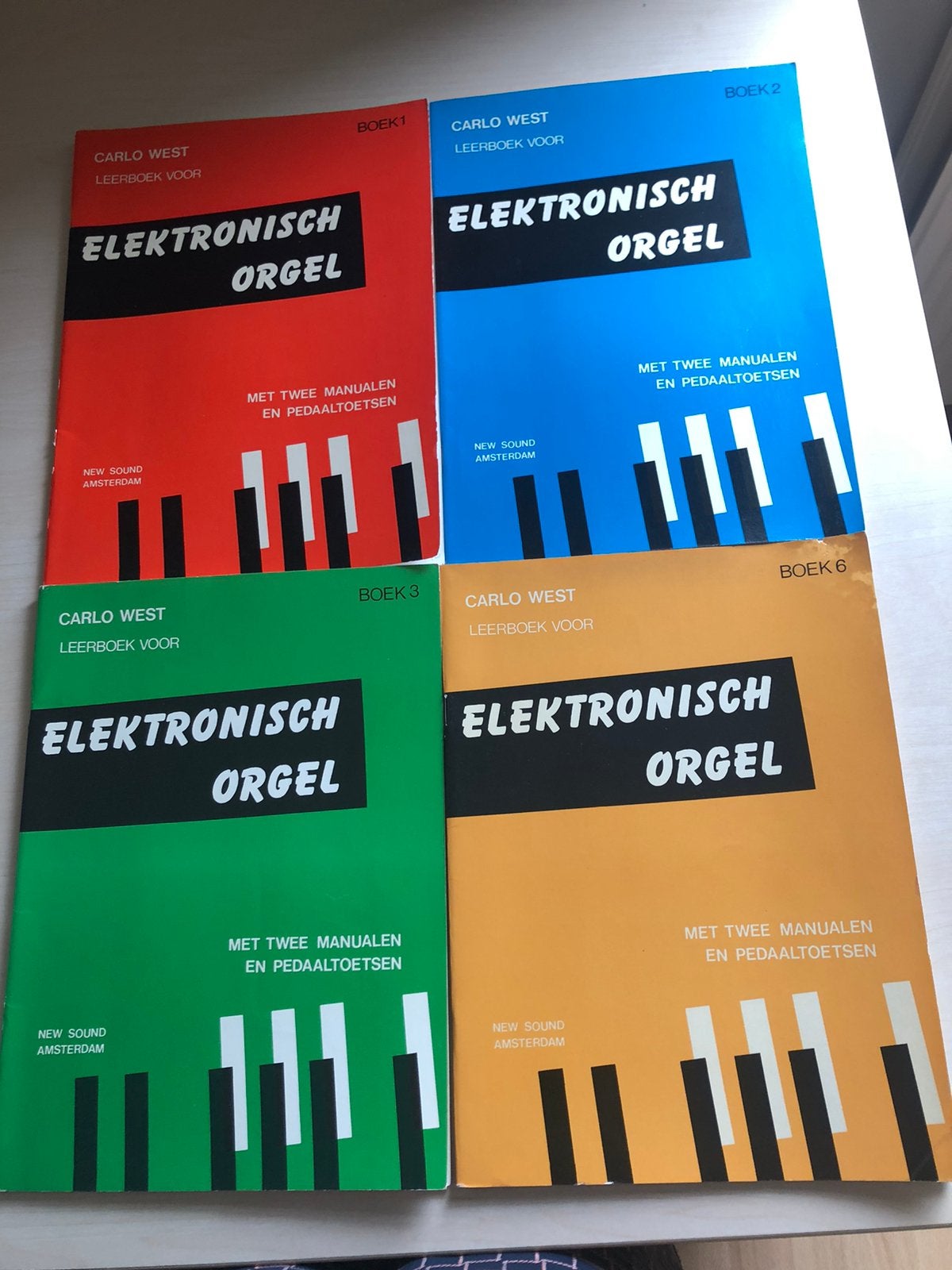 Lesmethode van Carlo West voor orgel, Ophalen of Verzenden, Zo goed als nieuw, Instrument