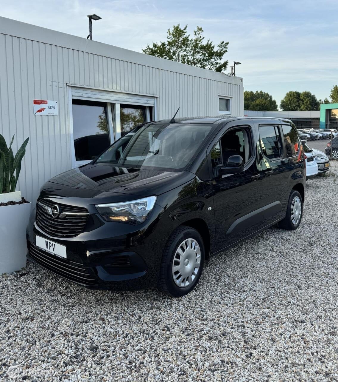 Opel Combo Life 1.2 Turbo Edition Carplay Camera Trekhaak, Auto's, Opel, Voorwielaandrijving, Gebruikt, Overige modellen, Bedrijf
