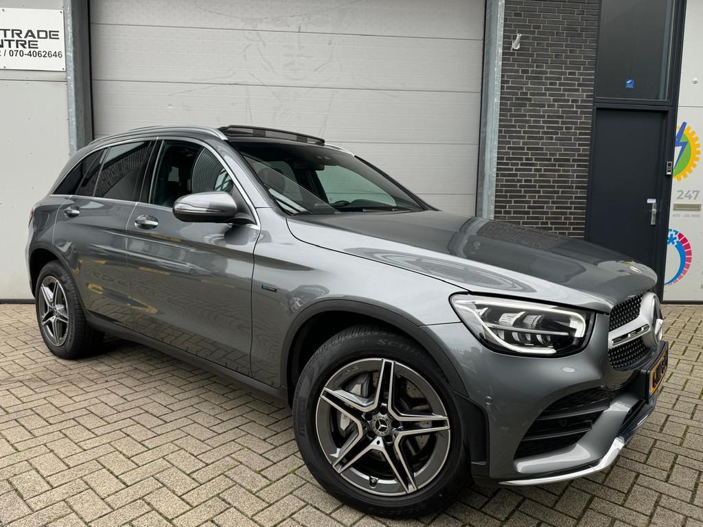 Mercedes-Benz GLC-klasse 300e 4MATIC Premium [Pano | Camera, Automaat, Gebruikt, 4 cilinders, 2000 kg