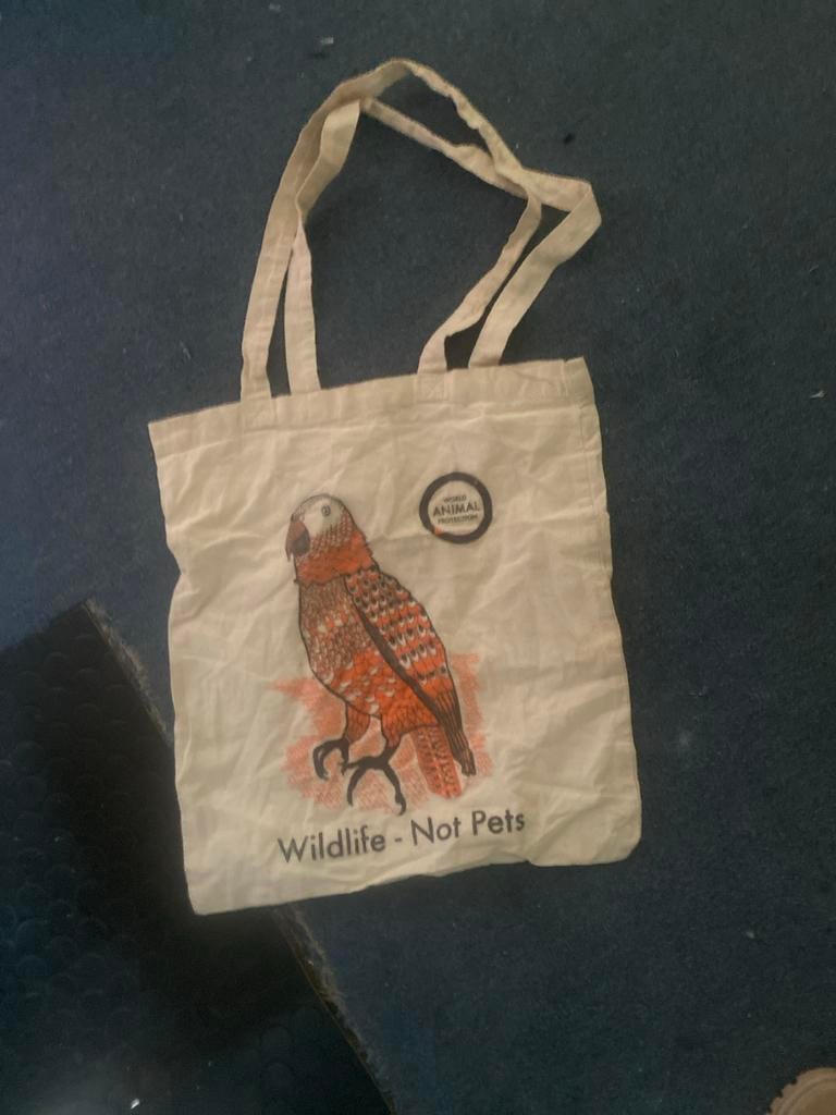 Stoffen tas met papegaai print - Wildlife Not Pets, Ophalen of Verzenden, Gebruikt, Beige, Overige merken