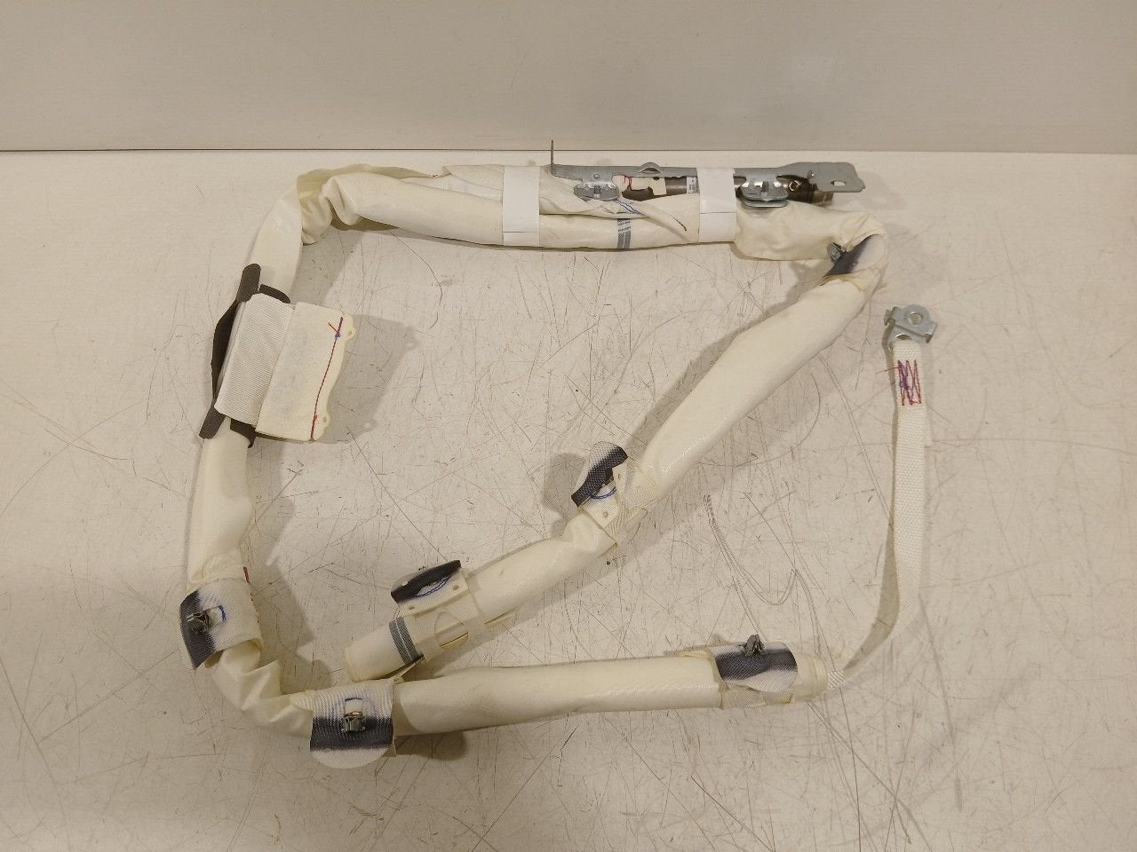 Gordijn airbag links Renault Clio, Auto-onderdelen, Onderdelen@venauto.nl, Van der Ven Autorecycling B.V., Gebruikt, Ettenseweg 76, 4706 PB Roosendaal, The Netherlands