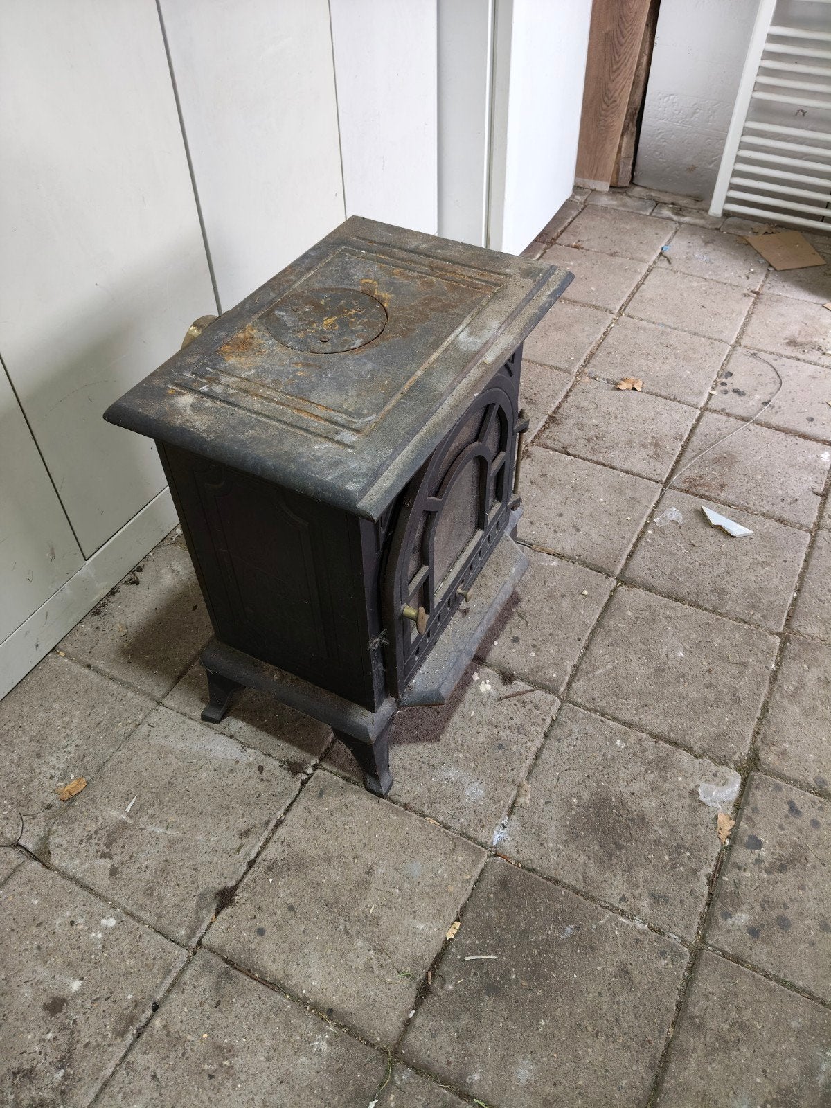 Antieke gietijzeren houtkachel, Ophalen, Gebruikt, Houtkachel, Vrijstaand