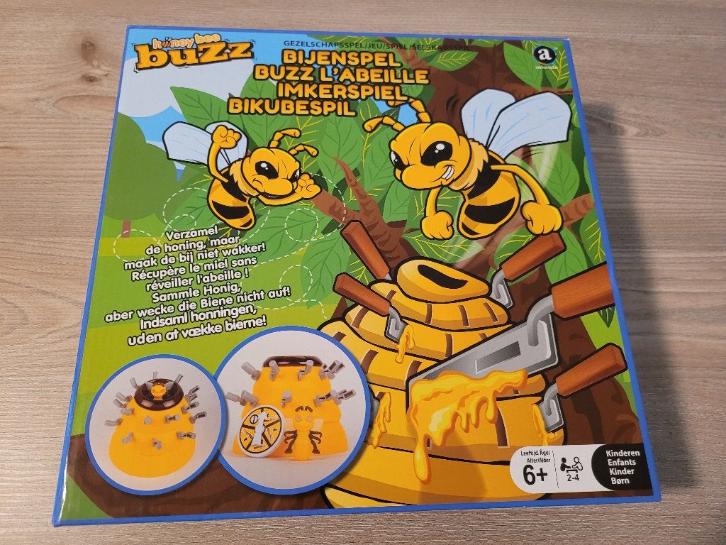 Honey Bee Buzz Gezelschapsspel - Imkerspel, Drie of vier spelers, Ophalen of Verzenden, Nieuw