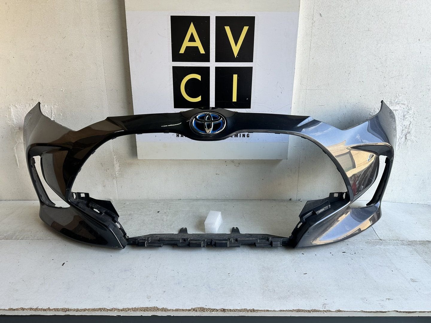 Toyota Yaris IV P21 voorbumper bumper origineel, Auto-onderdelen, Carrosserie en Plaatwerk, Gebruikt, -, Voor, -