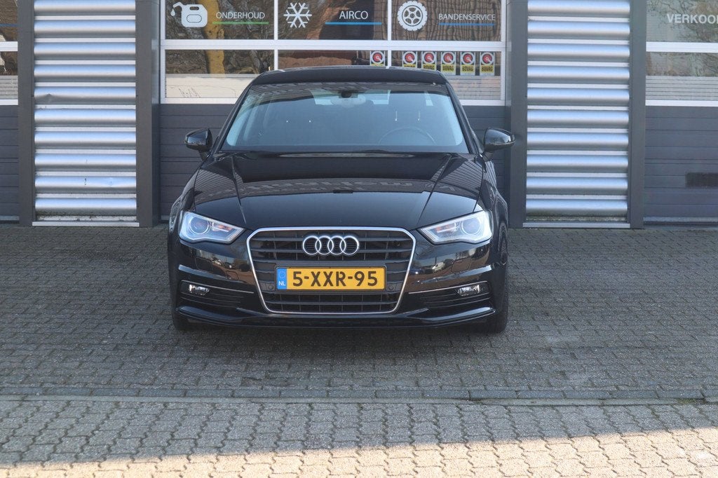 Audi A3 Limousine 1.4 Ambition Proline S *Automaat*, Auto's, Gebruikt, 4 cilinders, Leder en Stof, Zwart