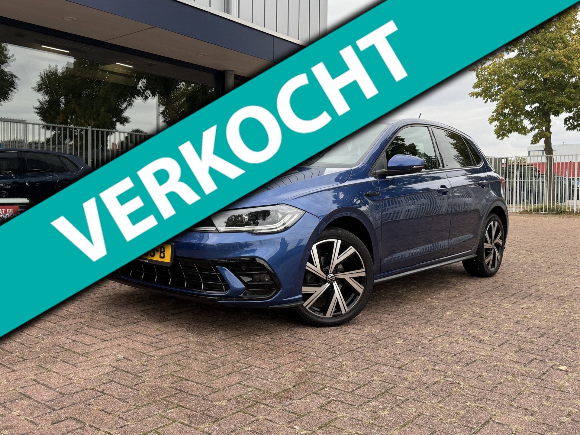 Volkswagen POLO 1.0 TSI R-Line | *VERKOCHT*, Dealer onderhouden, Gebruikt, 95 pk, Alcantara