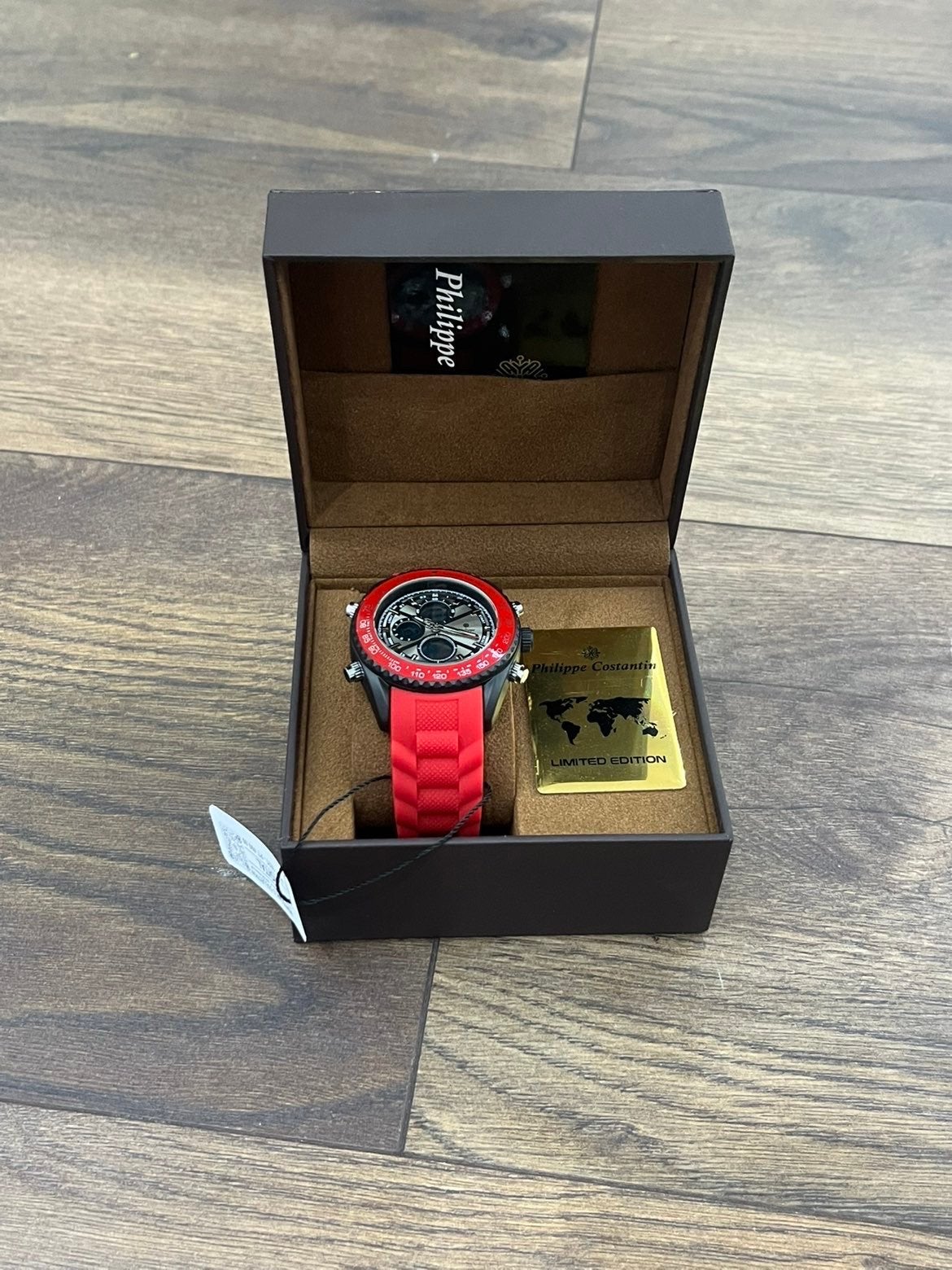 Philippe Costantin Limited Edition Horloge - Rood, Overige merken, Overige materialen, Verzenden, Polshorloge