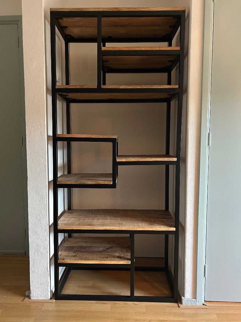 industriële kast van mangohout - Kyan, Met plank(en), Zo goed als nieuw, Minder dan 150 cm, 150 tot 200 cm