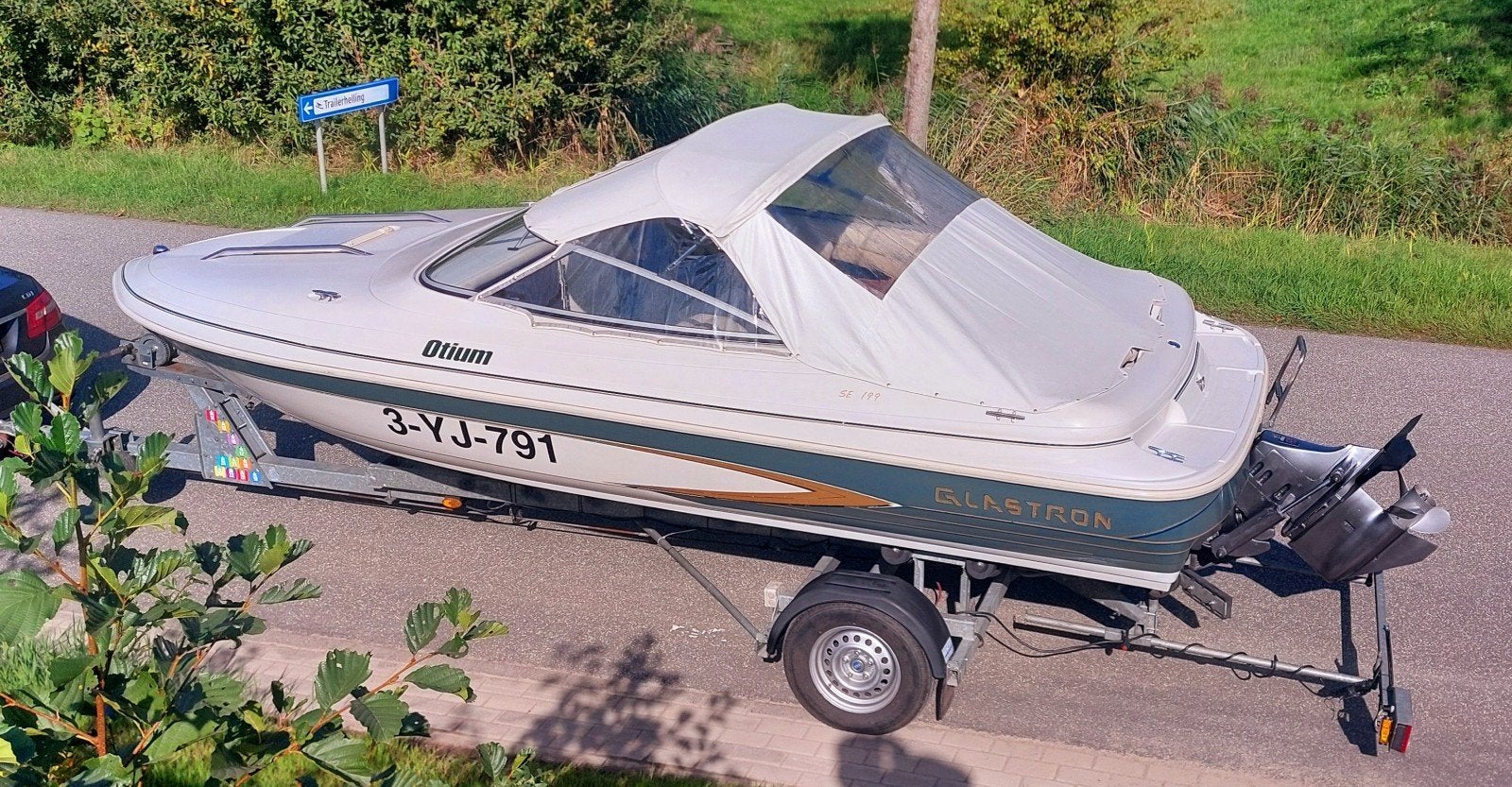 Prachtige Glastron SE199 Cuddy 5.7 V8 en Valce Trailer, Ophalen, Gebruikt, Binnenboordmotor, 200 pk of meer