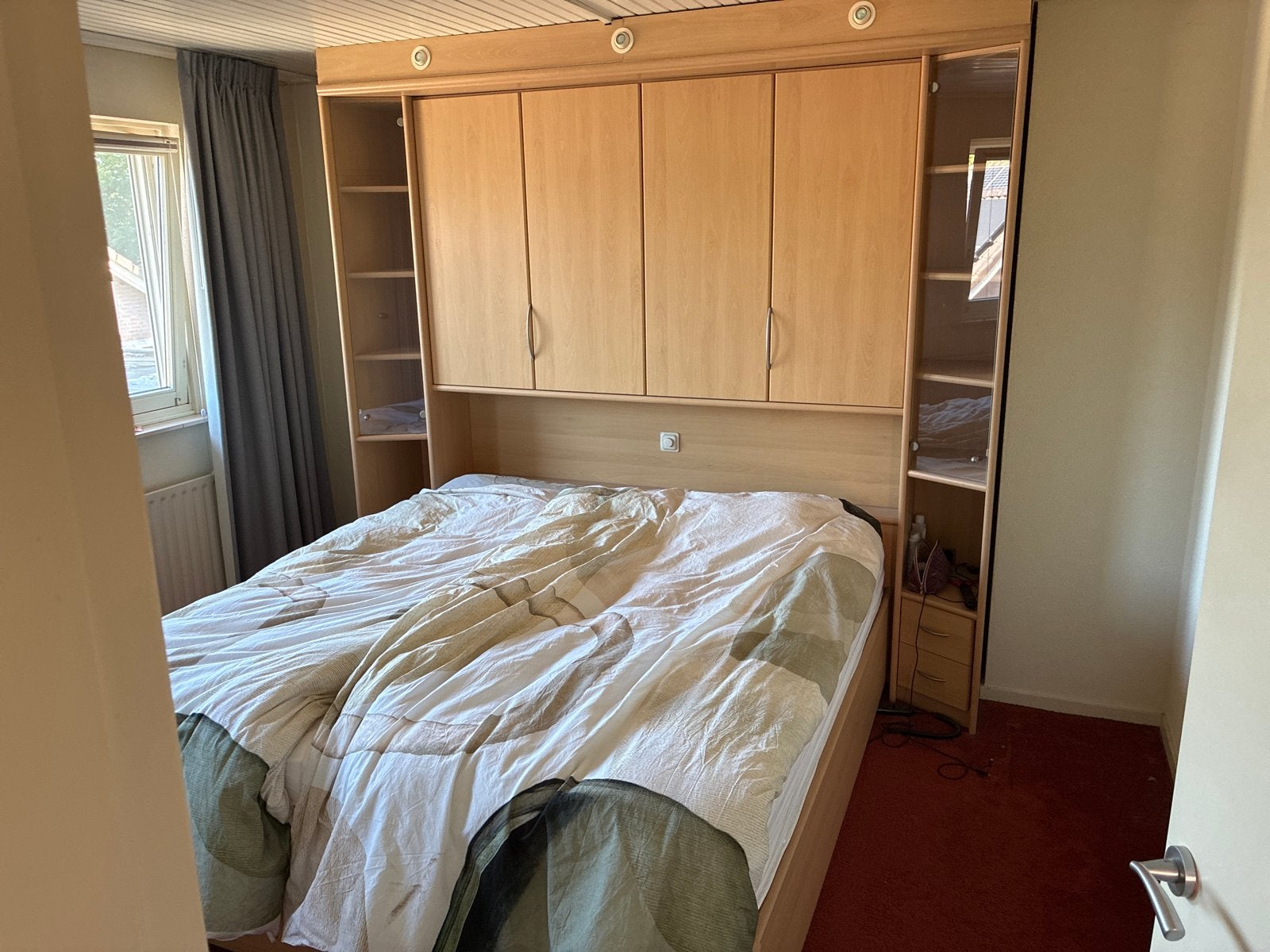 Tweepersoonsbed met ombouw en kasten - Licht hout, Huis en Inrichting, Ophalen, Gebruikt, Bruin, Tweepersoons