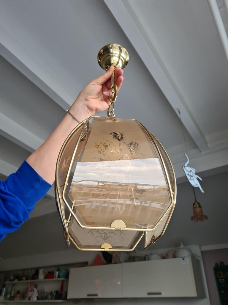 Hollywood Regency Messing Hanglamp met Rookglas en Bloemen, Gebruikt, Ophalen of Verzenden, Minder dan 50 cm, Hollywood Regency