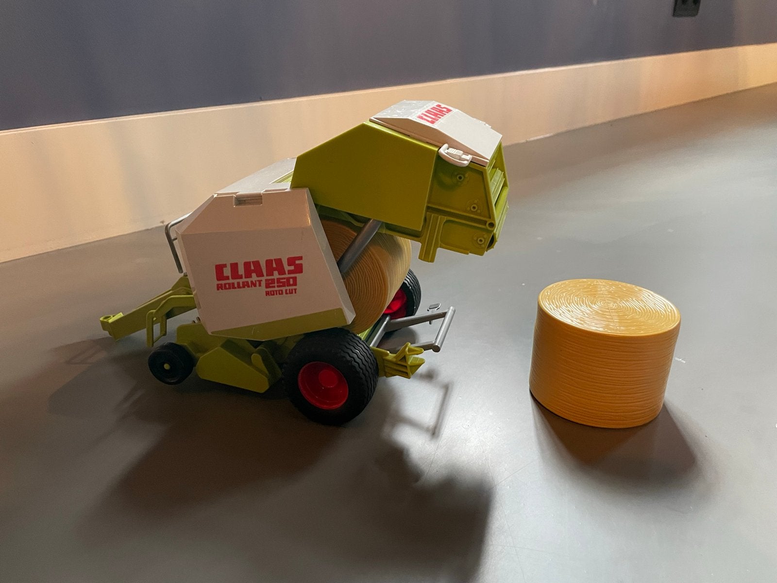 Bruder Claas Rollant 250 ronde balenpers speelgoed, Ophalen, Zo goed als nieuw