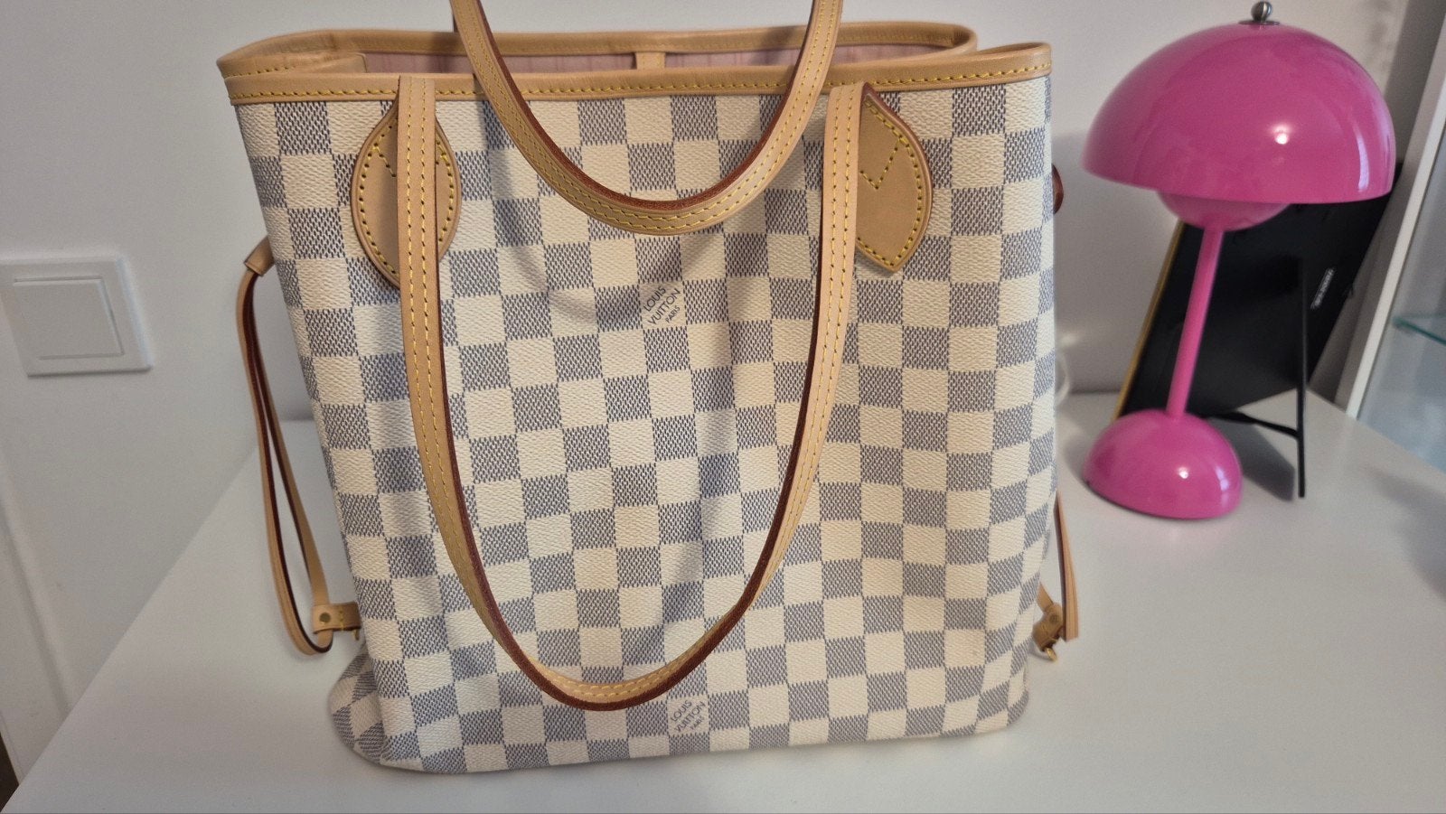 Louis Vuitton Neverfull Damier Azur MM met Pochette, Sieraden, Tassen en Uiterlijk, Ophalen, Zo goed als nieuw, Wit, Shopper