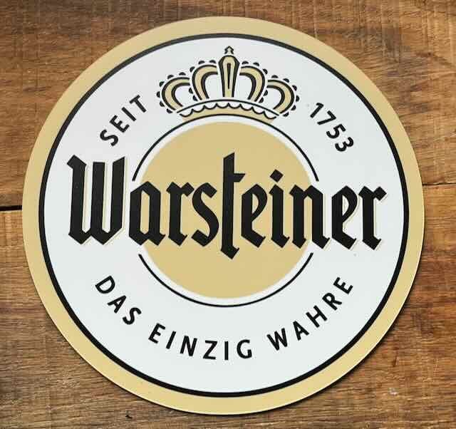 Warsteiner     reclamebord +- 24cm  kunststof, Verzamelen, Biermerken, Ophalen of Verzenden, Zo goed als nieuw, Reclamebord, Plaat of Schild