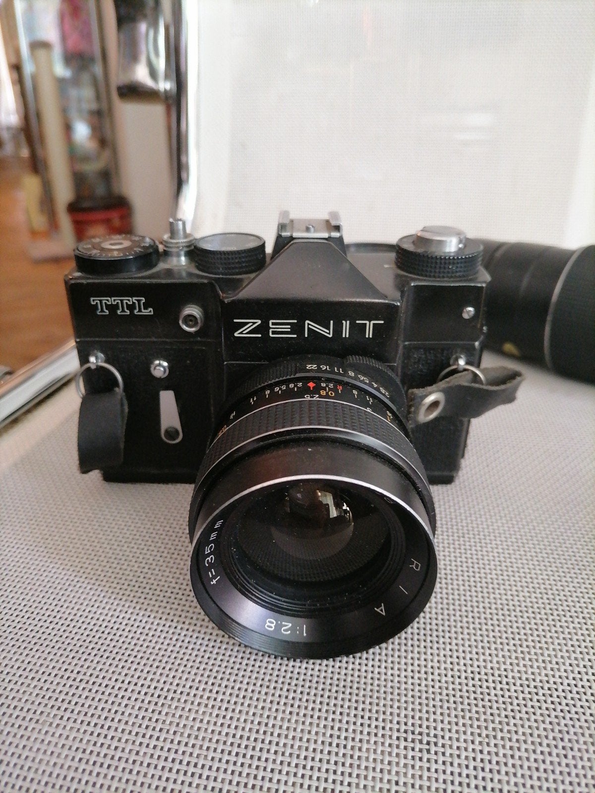 Vintage Zenit foto camera, Ophalen of Verzenden, Gebruikt, Spiegelreflex, Overige Merken