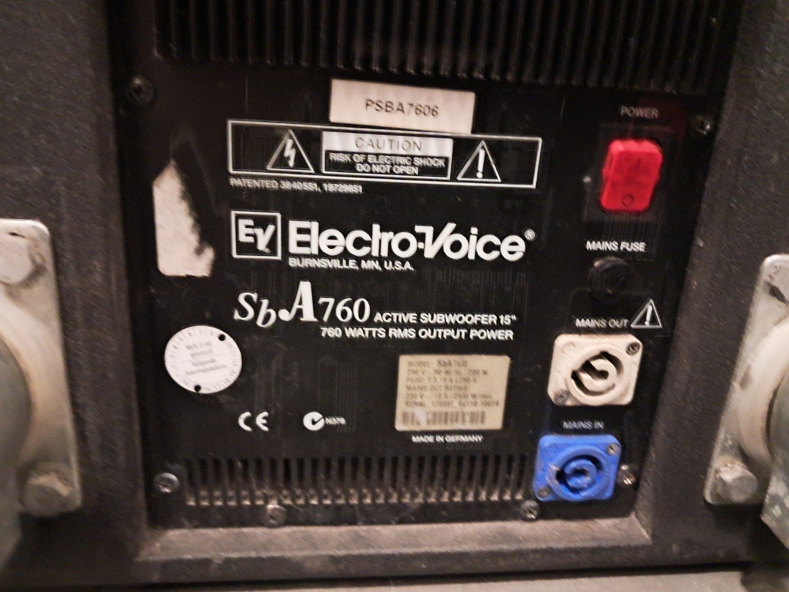 Electro-Voice SbA760 actieve subwoofer 15 inch, Muziek en Instrumenten, Versterkers | Keyboard, Monitor en PA, Ophalen, Gebruikt