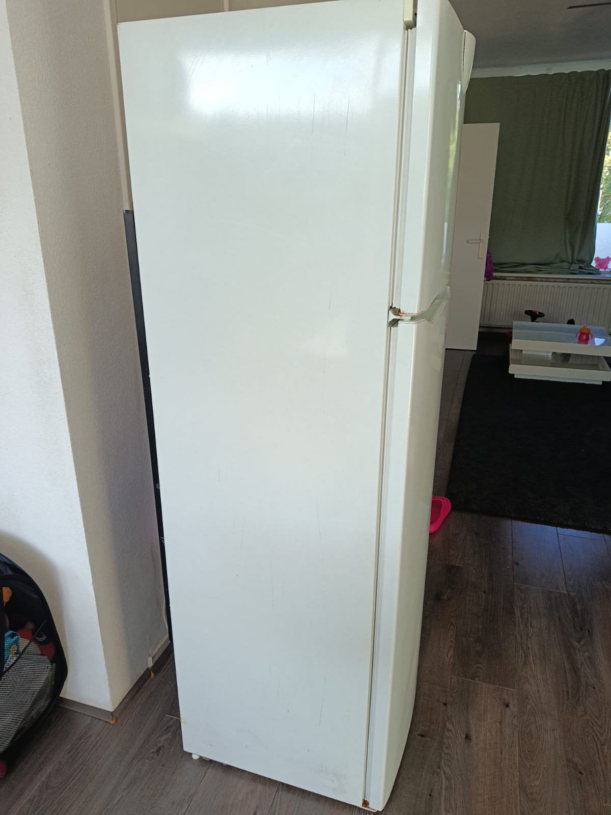 Indesit Koelkast met Vriezer - Goede Staat, 150 tot 200 liter, Gebruikt, Energieklasse A of zuiniger, 45 tot 60 cm
