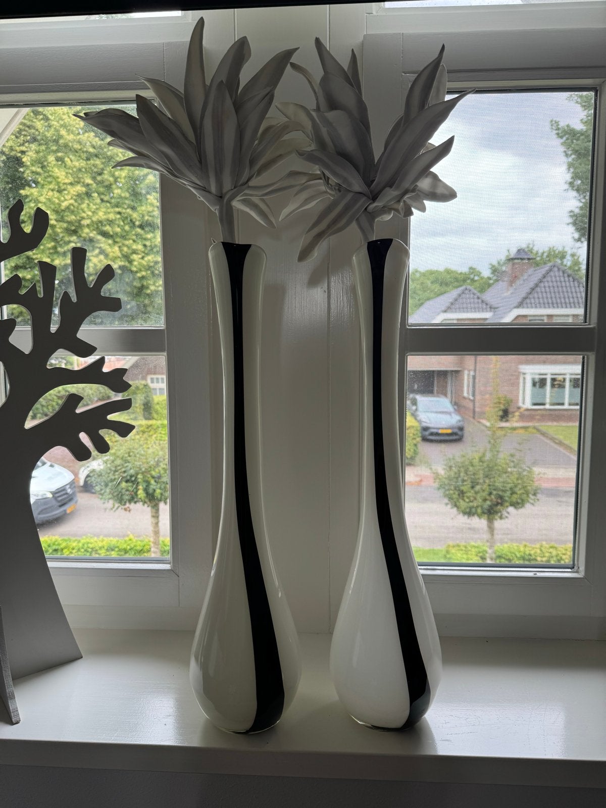 Set van 2 hoge vazen, glas met kunstbloemen, Ophalen, Wit, Inclusief decoratie, Glas