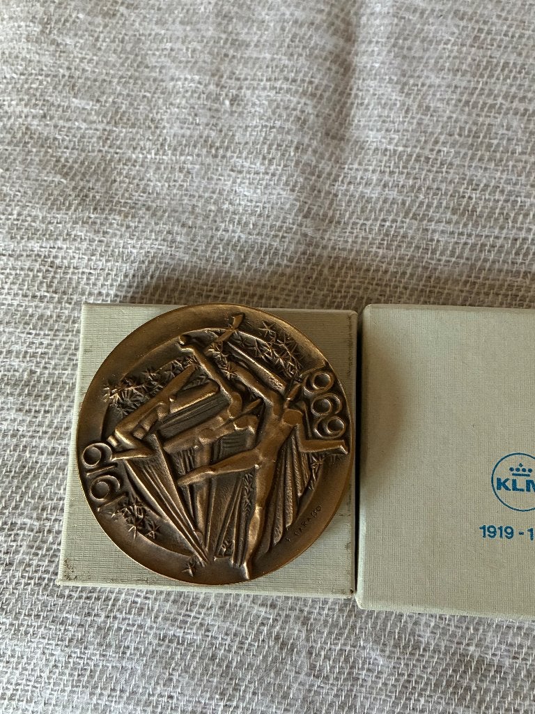 Herdenkingsmunt KLM 1919-1969, Ophalen of Verzenden, Overige materialen, Nederland