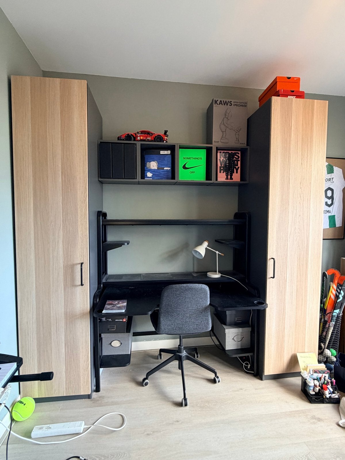 Ikea FREDDE Gamingbureau met 2 kasten, Huis en Inrichting, Ophalen, Spaanplaat of MDF, 74 cm, Zo goed als nieuw