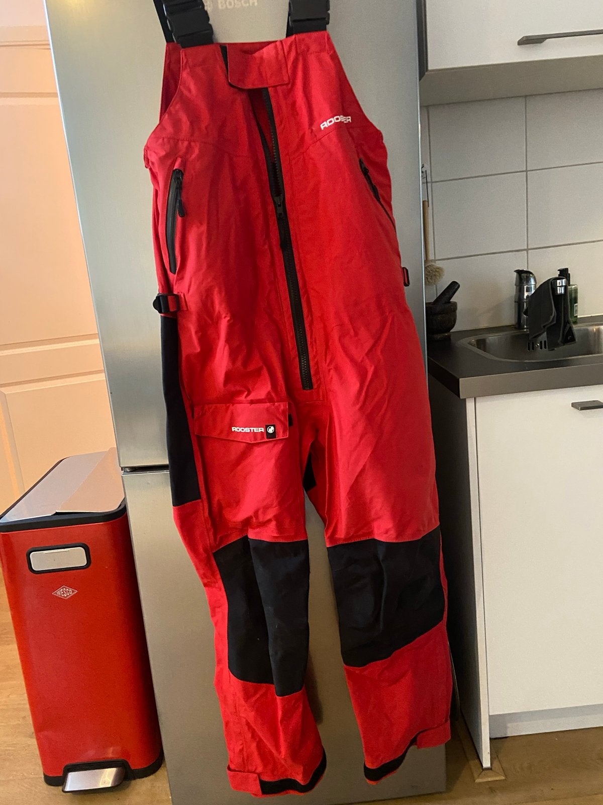 Rooster Zeilbroek - Rood/Zwart - Zo goed als nieuw, Watersport en Boten, Ophalen of Verzenden, Zo goed als nieuw, Dame of Heer