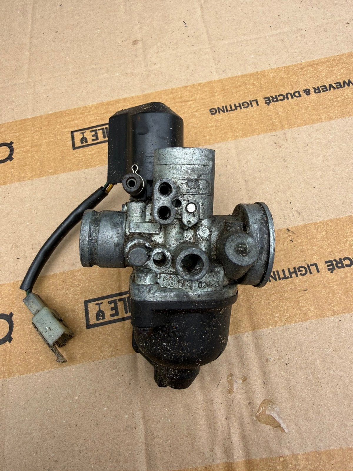 Dellorto PHVA 17.5 carburateur met elektrische choke Piaggio, Ophalen of Verzenden, Zo goed als nieuw, Carburateur