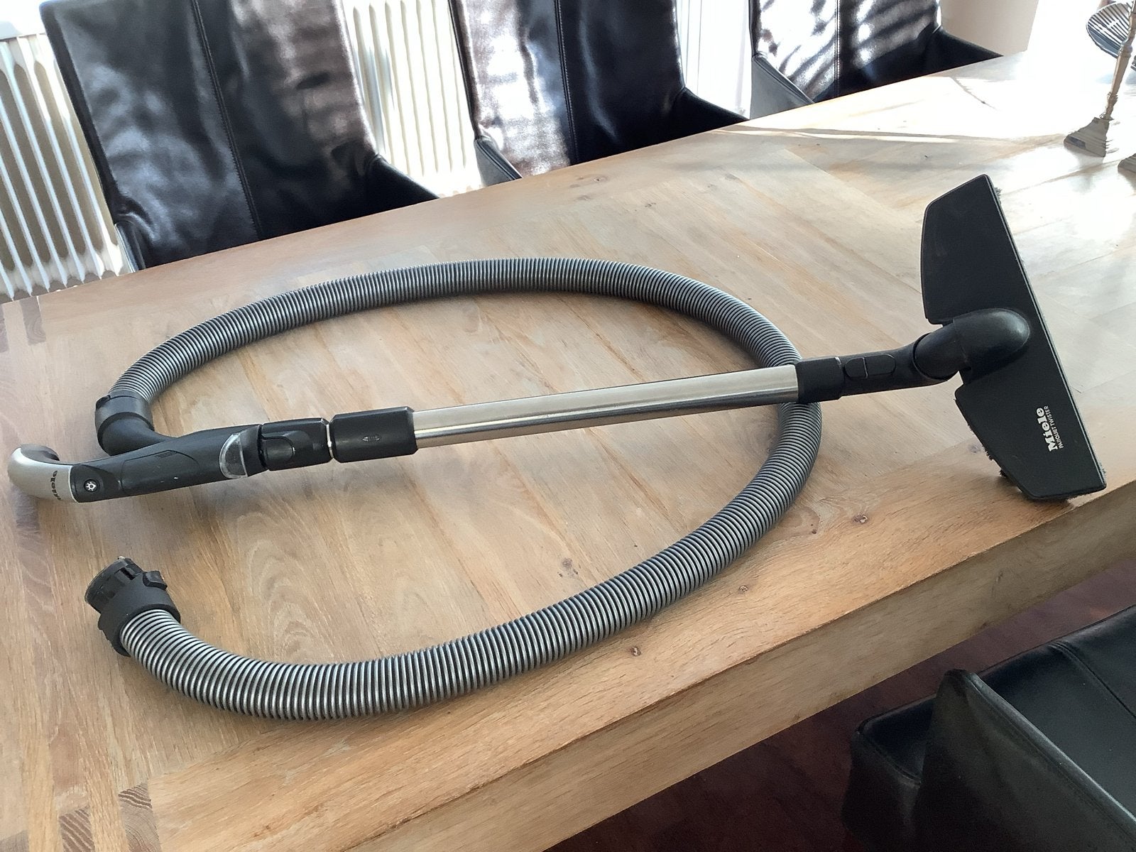 Miele stofzuigerslang voor Complete en Guard modellen, Witgoed en Apparatuur, Zo goed als nieuw, Miele, Sledestofzuiger, Ophalen