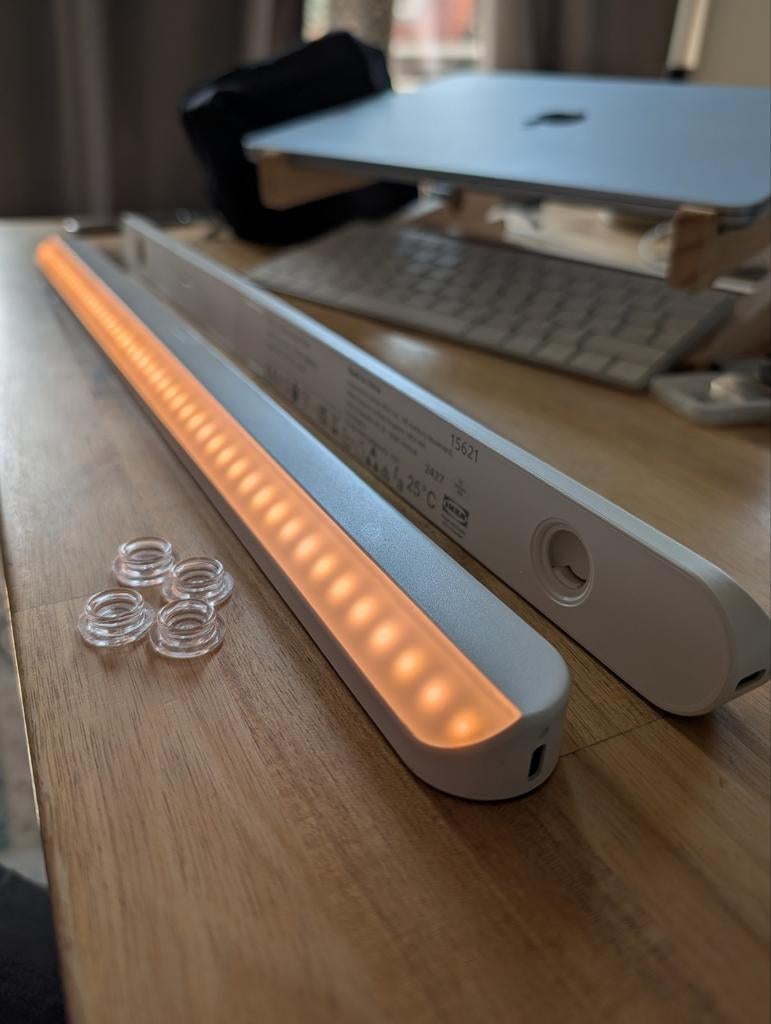 2x IKEA KÖLVATTEN LED-lamp met sensor + lader & batterijen, Huis en Inrichting, Lampen | Overige, Ophalen