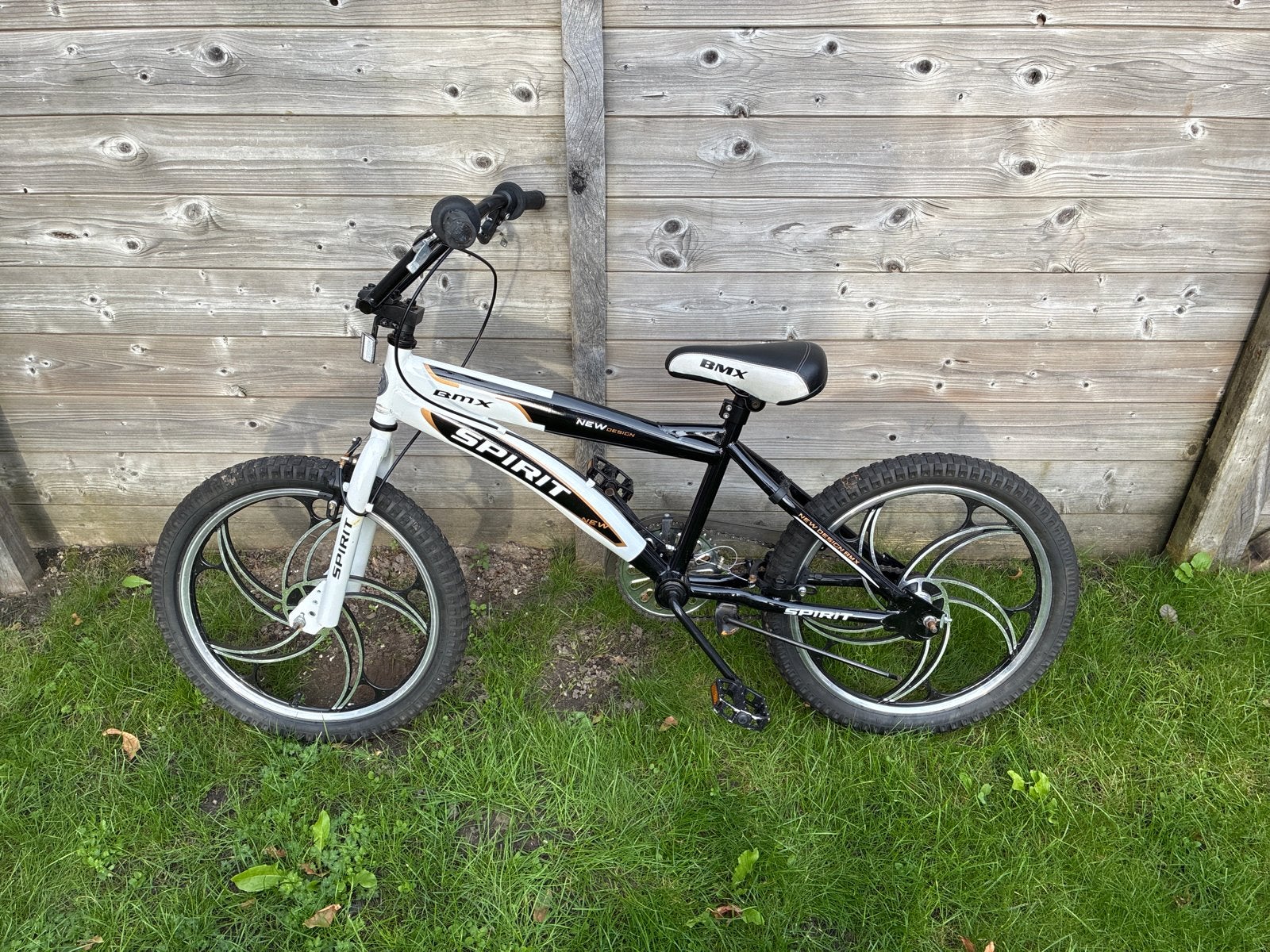 Spirit BMX fiets - Zo goed als nieuw, Ophalen, Staal, Velgrem, Zo goed als nieuw