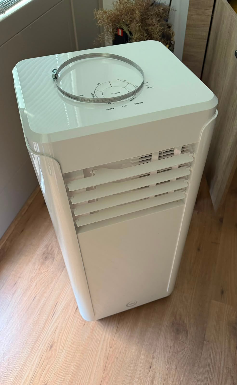 Fuave ACB14K01 Mobiele Airco 14.000 BTU Wit met afvoerslang, Ophalen, Minder dan 60 m³, Timer, 3 snelheden of meer