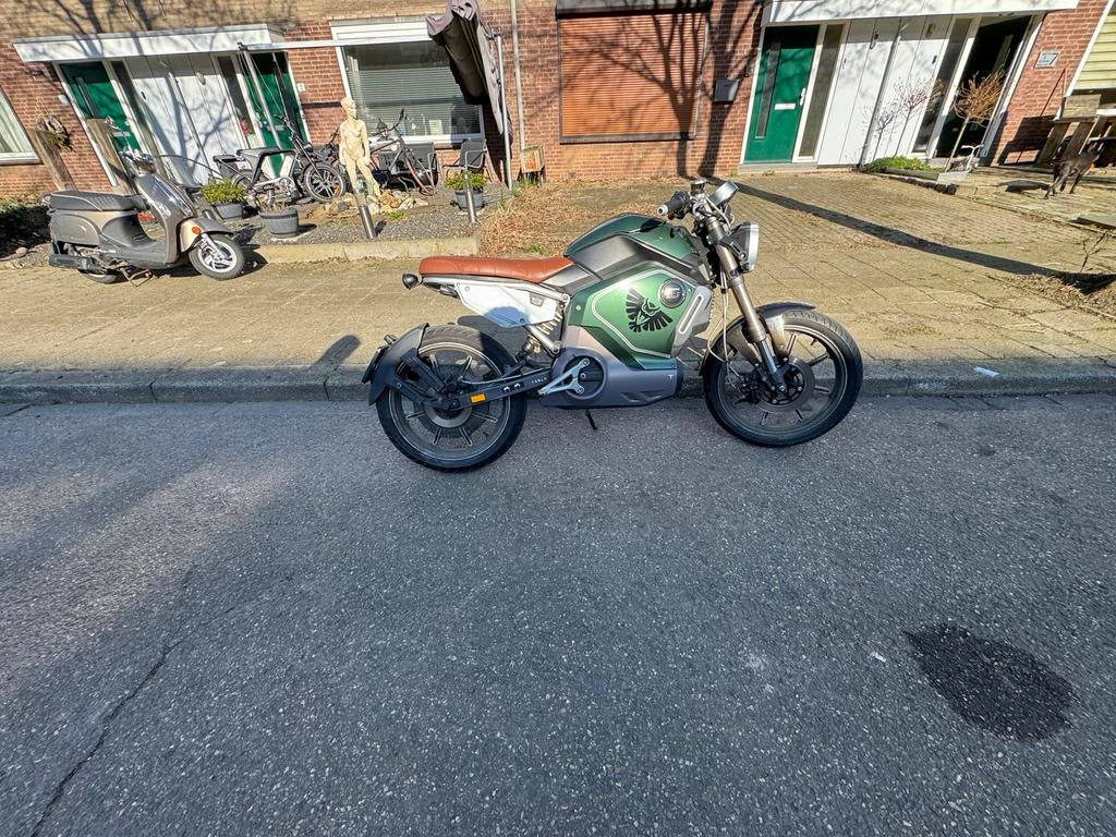 Super Soco elektrische scooter - Zo goed als nieuw, Ophalen, Zo goed als nieuw