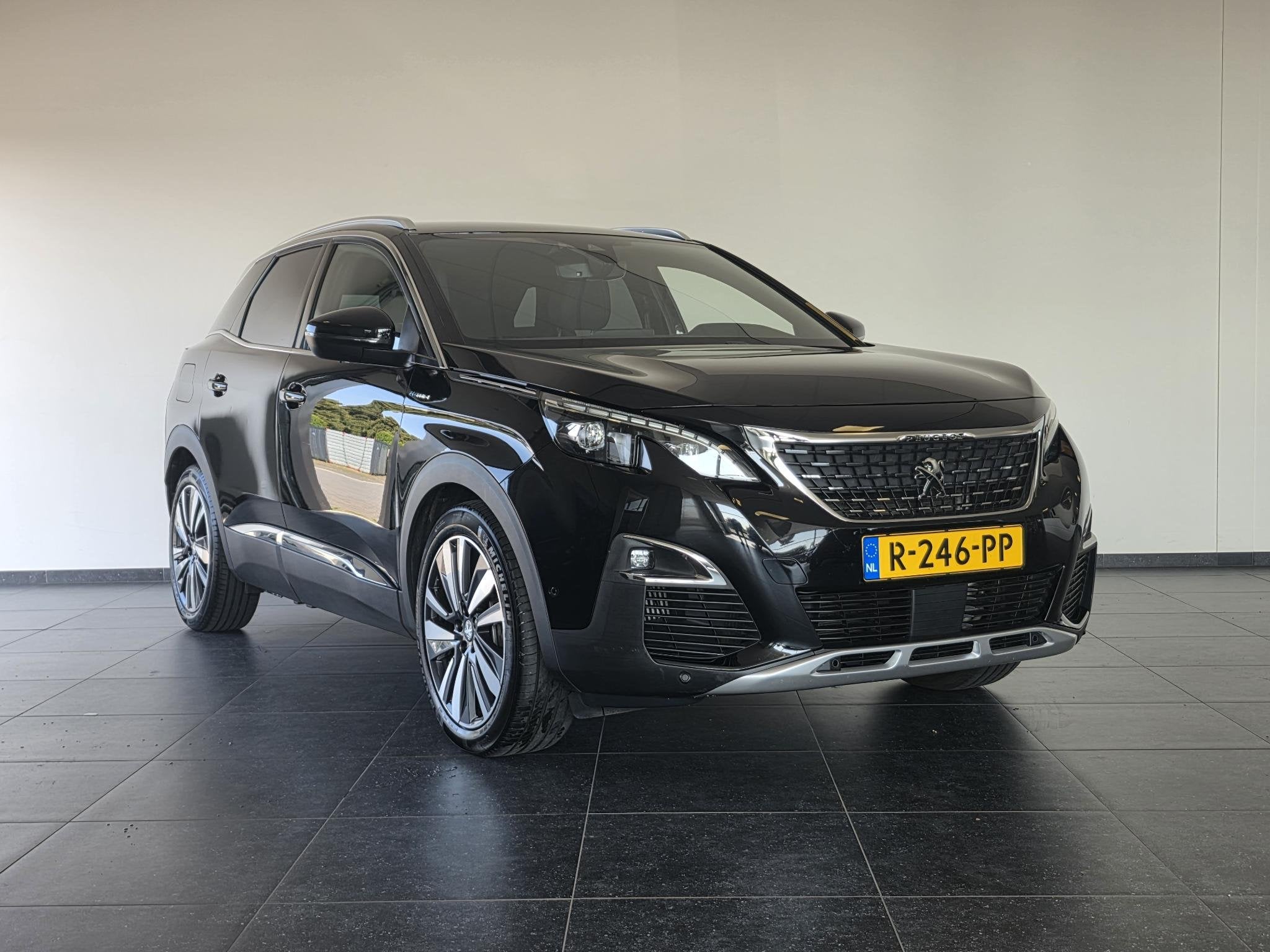 Peugeot 3008 1.6 HYbrid4 300 GT | Leder | Stoelverwarming |, Auto's, Peugeot, Euro 6, 4 cilinders, Zwart, Plug-in hybride
