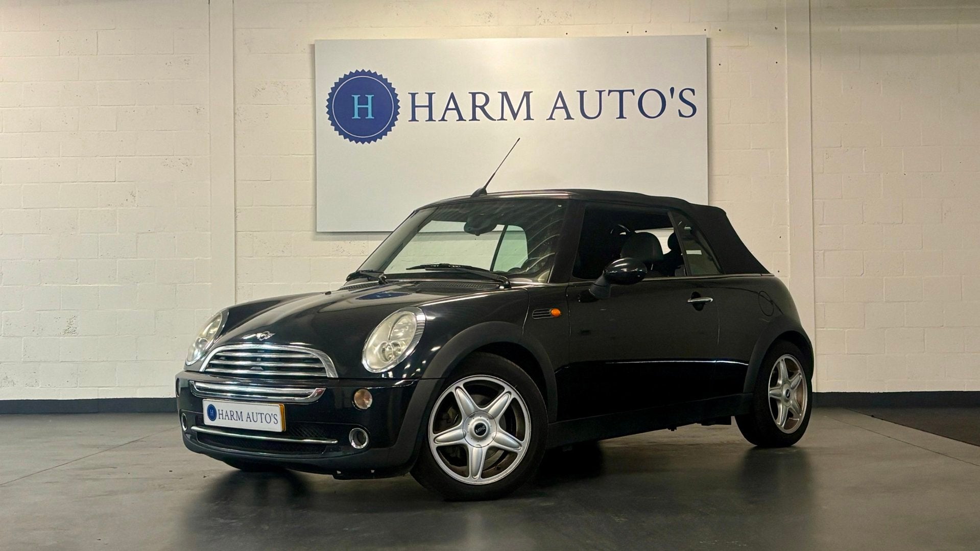 Mini Cabrio 1.6 Cooper 116PK Airco / Elektr. dak / PDC / Cru, Auto's, Mini, Voorwielaandrijving, Gebruikt, Zwart, 4 cilinders