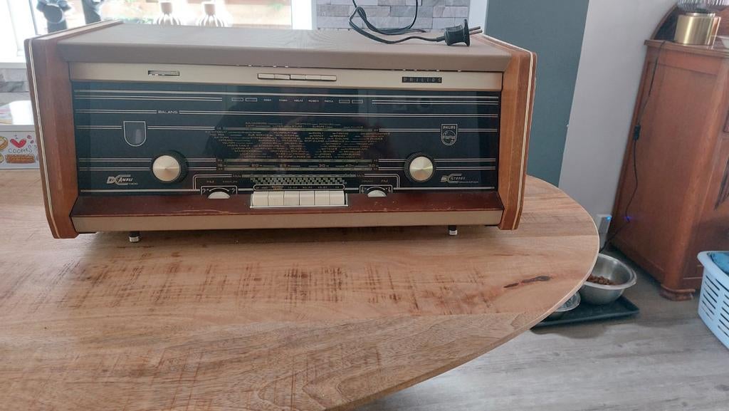 Oude Philips radio, Ophalen of Verzenden