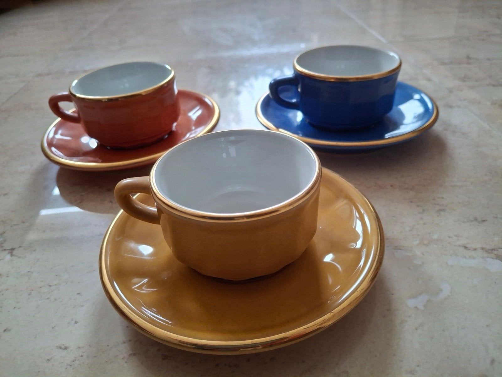 Set van 3 Apilco porseleinen kop en schotels - nieuw, Ophalen of Verzenden