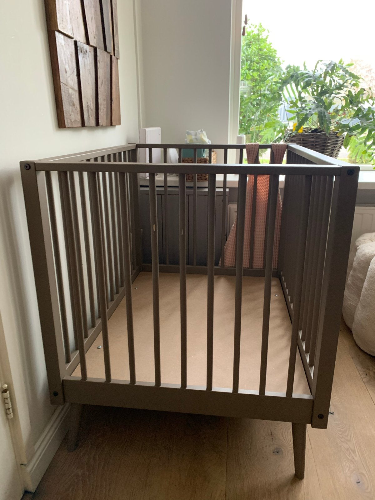 Europe Baby Evy Box - chestnut, Kinderen en Baby's, Boxen, Ophalen, Gebruikt, Boxkleed