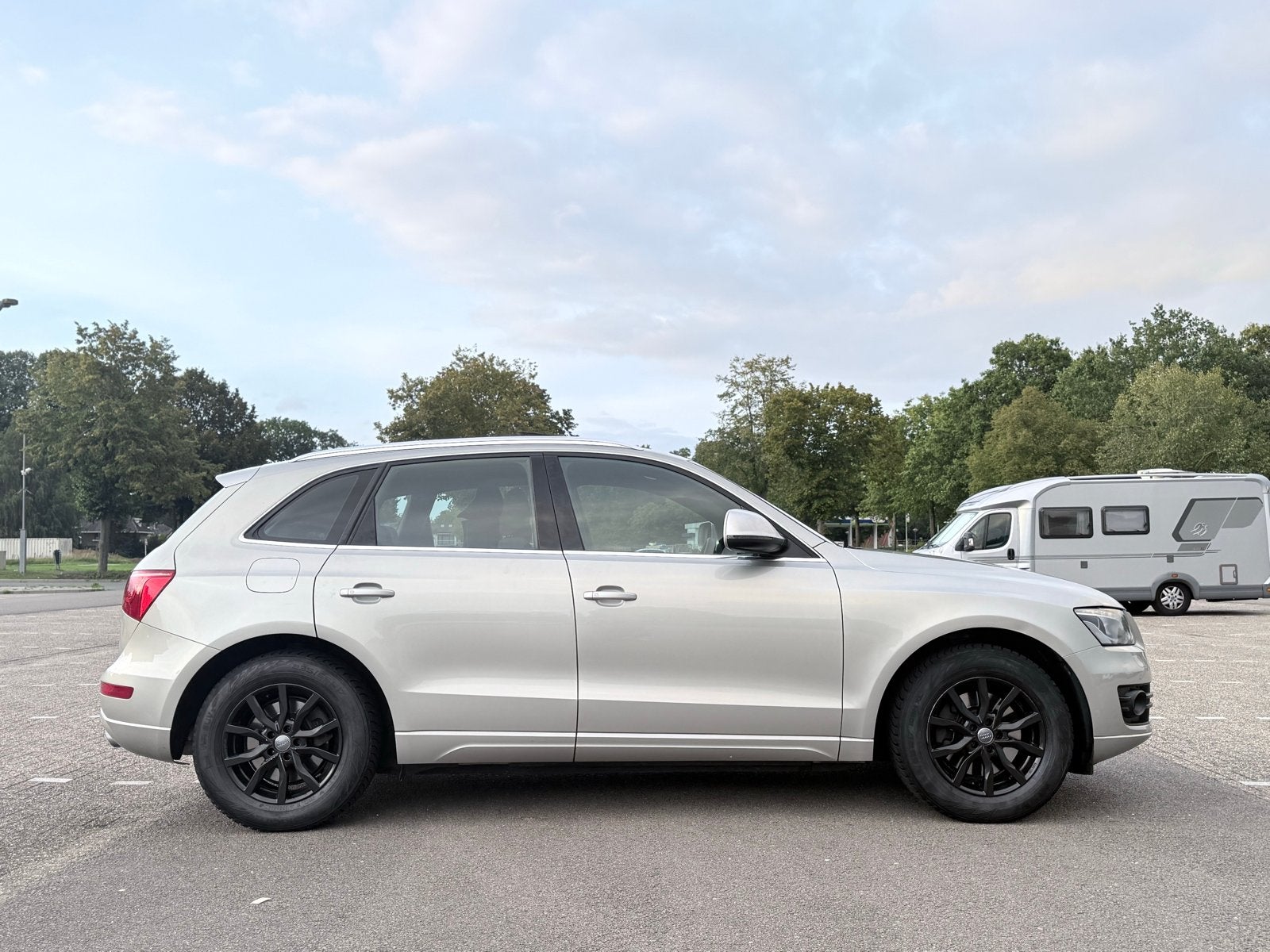 Audi Q5 2.0 Tfsi Hybrid Quattro 245pk Tiptronic 2013 Grijs, Auto's, Automaat, Dealer onderhouden, Stof, Euro 6