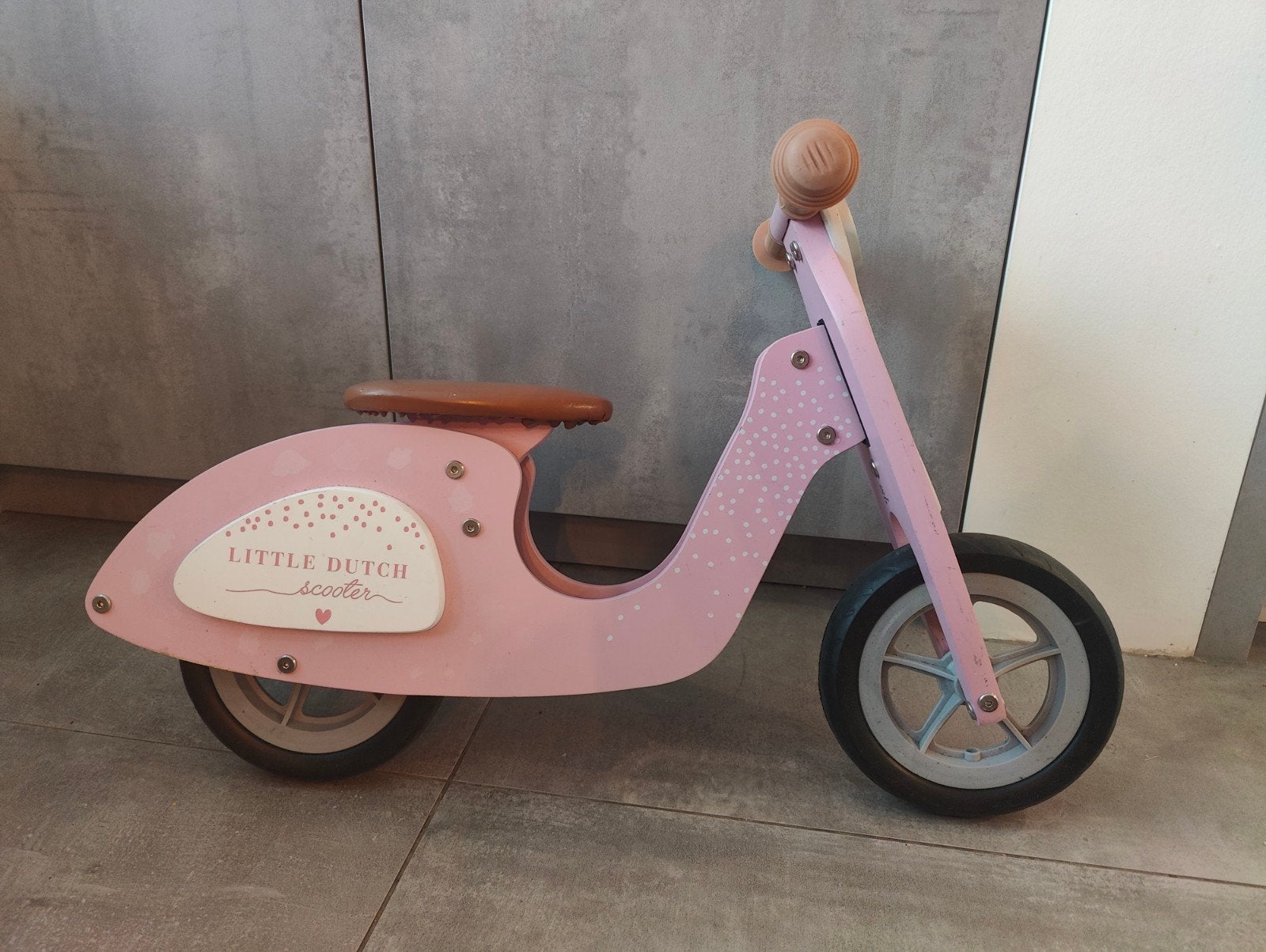 Little Dutch Roze Loopscooter - Zo goed als nieuw, Ophalen, Zo goed als nieuw, Loopfiets