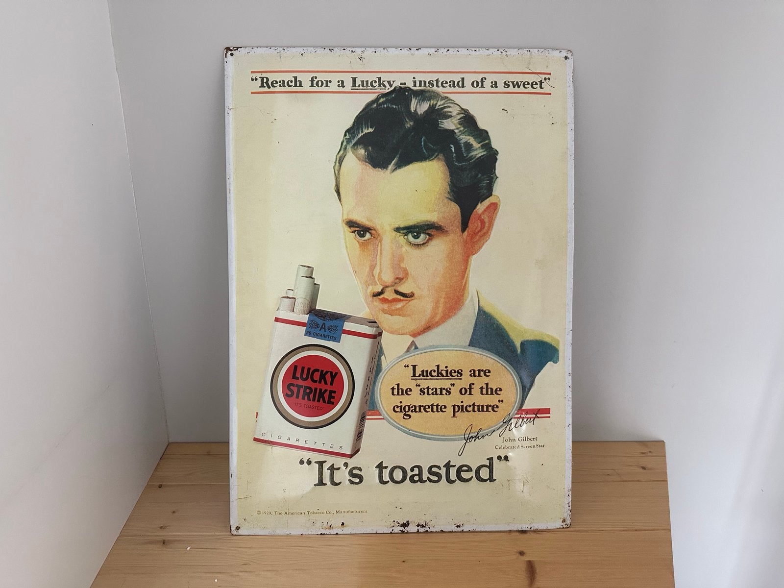 Vintage Lucky Strike metalen reclamebord - 50x70 cm, Ophalen of Verzenden, Gebruikt, Reclamebord