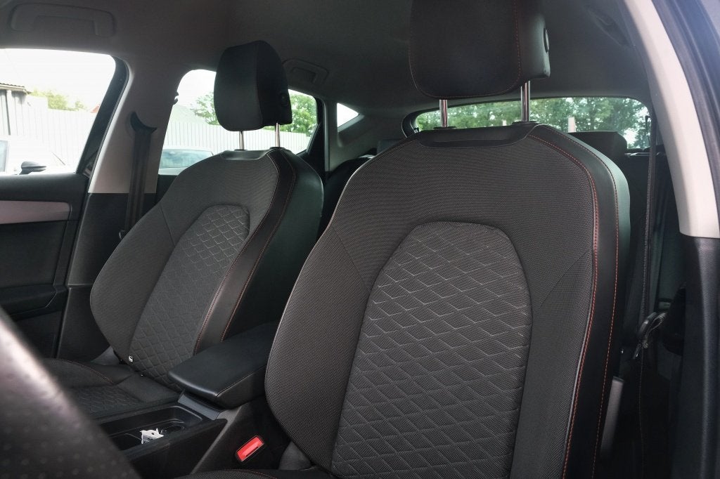 SEAT Leon 1.4 TSI eHy. PHEV FR Carplay (bj 2021, automaat), Auto's, Automaat, Stof, Gebruikt, Zwart