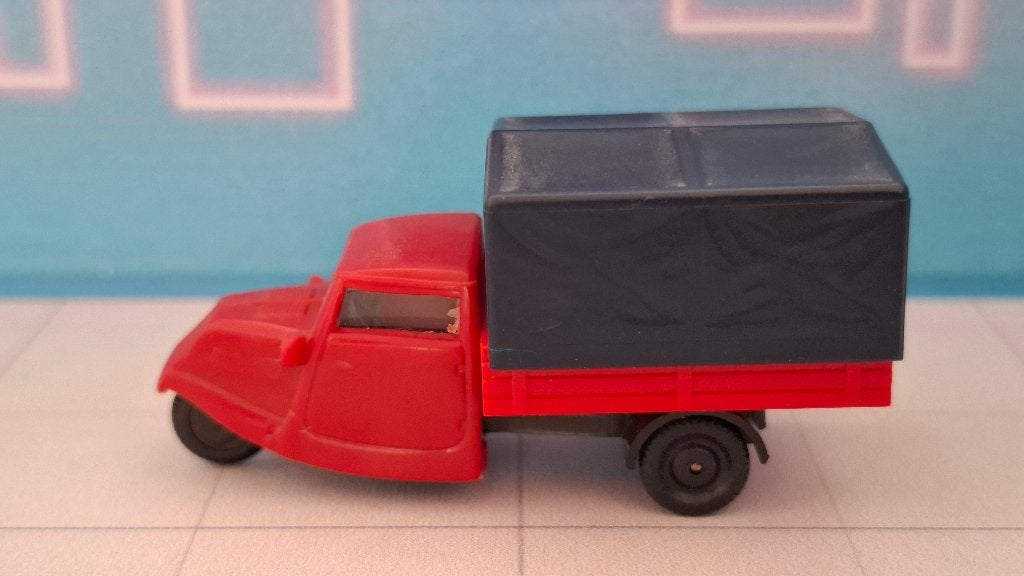 Praliné 1:87 Tempo Hanseat Pick-up met huif rood, Ophalen of Verzenden, Gebruikt, Bus of Vrachtwagen, Overige merken
