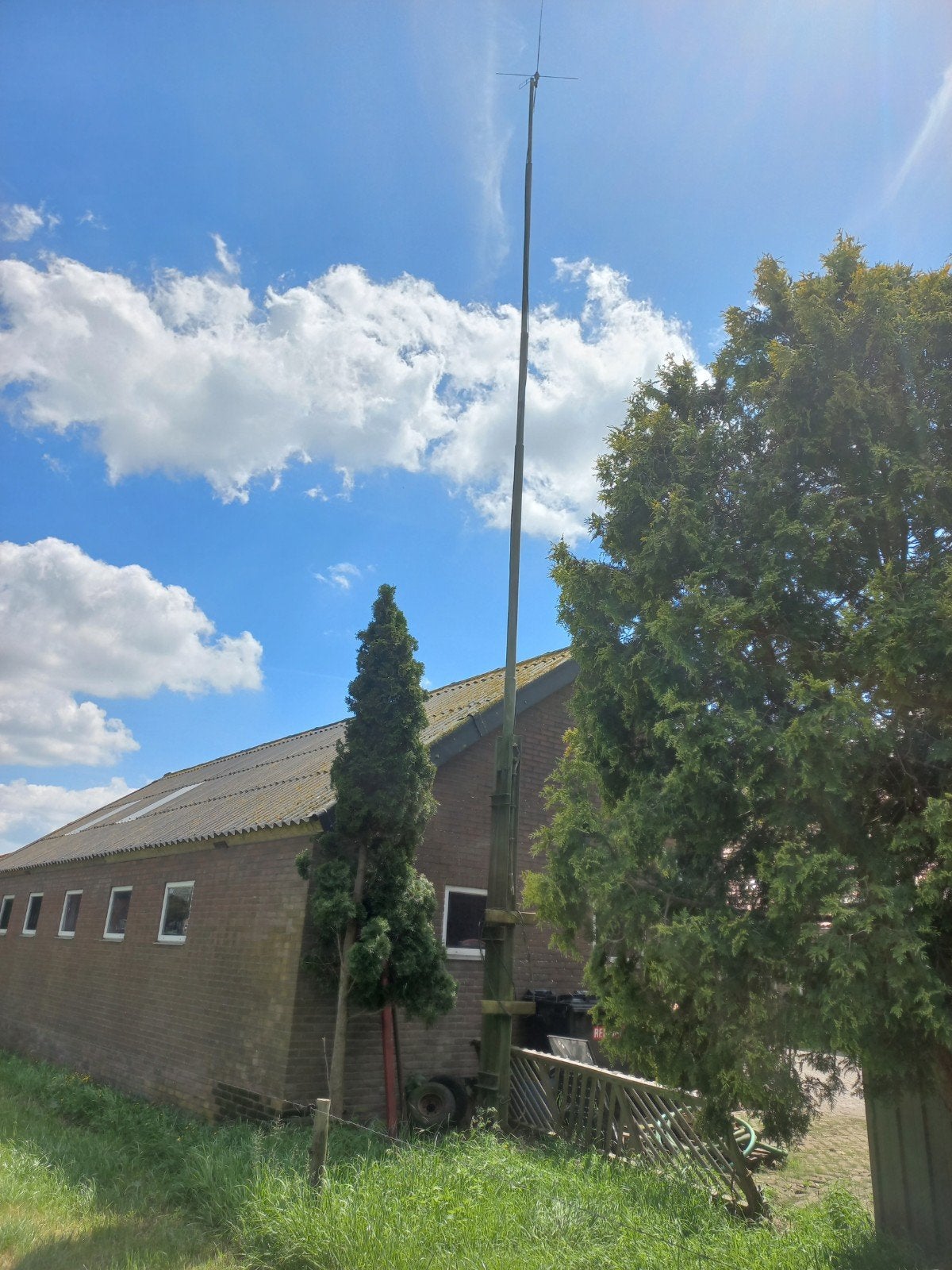 Zendmast kantelbaar, Ophalen, Mast
