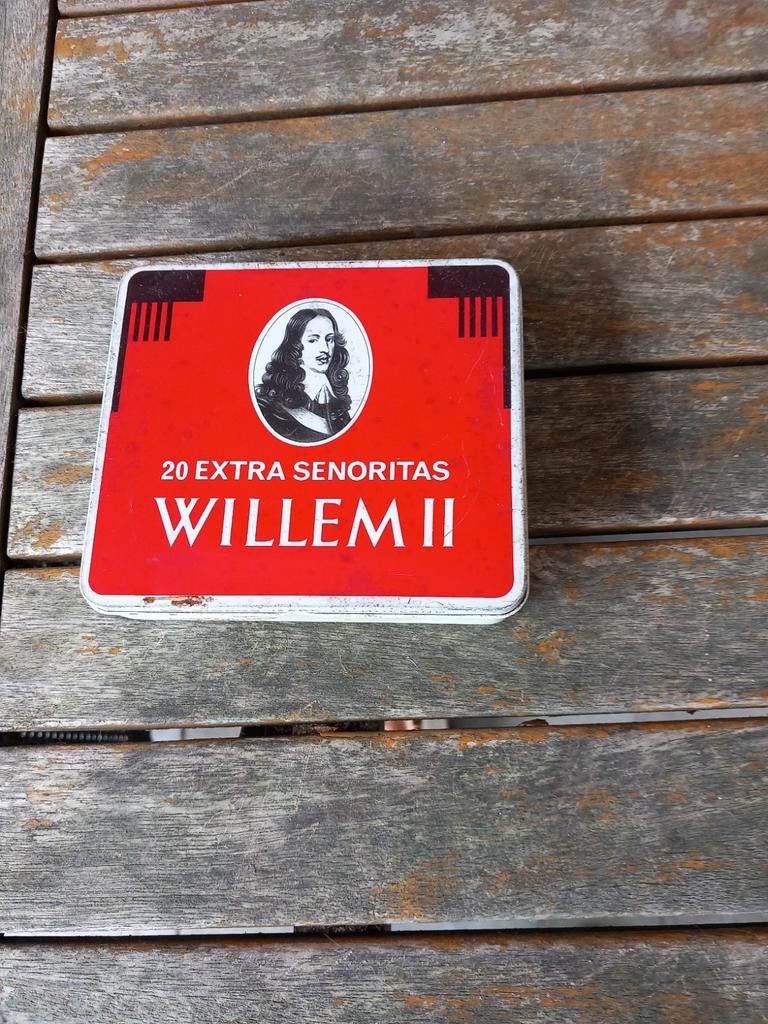 Sigarendoosje Willem II, Verzamelen, Rookartikelen, Aanstekers en Luciferdoosjes, Ophalen of Verzenden, Gebruikt, Tabaksdoos of Verpakking