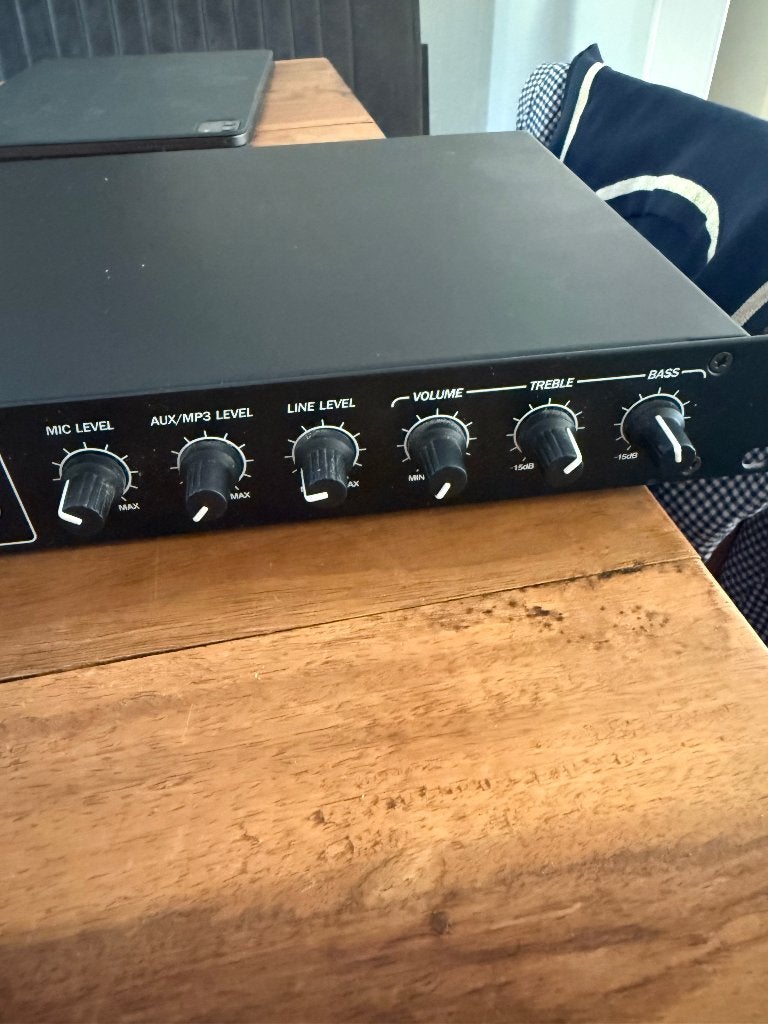 Versterker newhank powermate, Ophalen, Gebruikt, 50 tot 100 watt