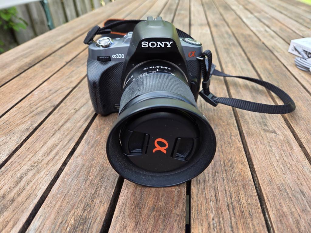 Sony Alpha a330 Spiegelreflexcamera met 18-70mm lens, Ophalen of Verzenden, Sony