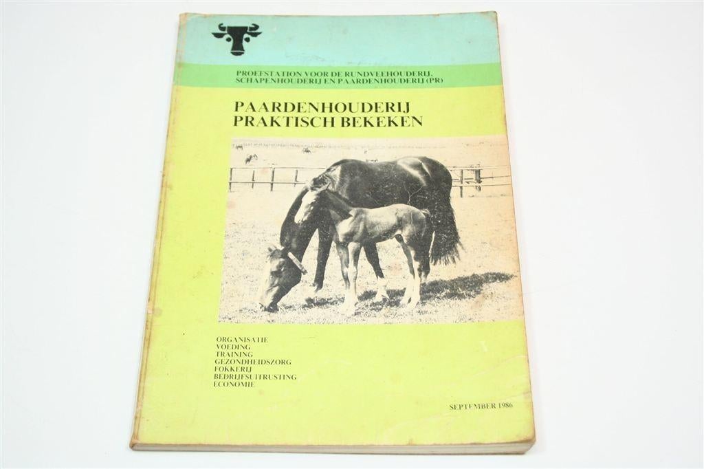 Paardenhouderij Praktisch — Verzorging Training Fokkerij, Boeken, Dieren en Huisdieren, Gelezen, Honden, Ophalen of Verzenden